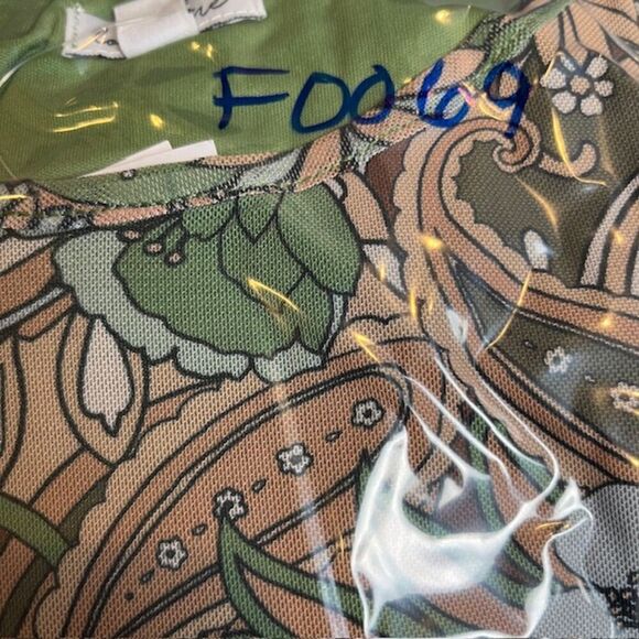 NWT Love Fire Layered Babydoll Blouse Cappuccino Desert Floral Green Tan Small - Picture 13 of 13